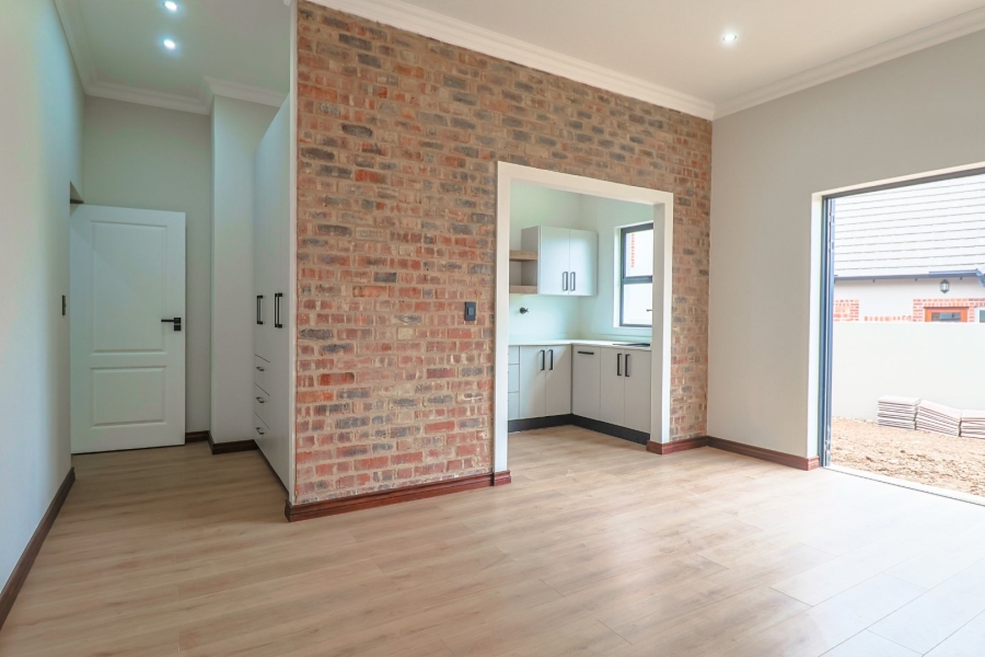 4 Bedroom Property for Sale in Landsmeer Residential Estate North West